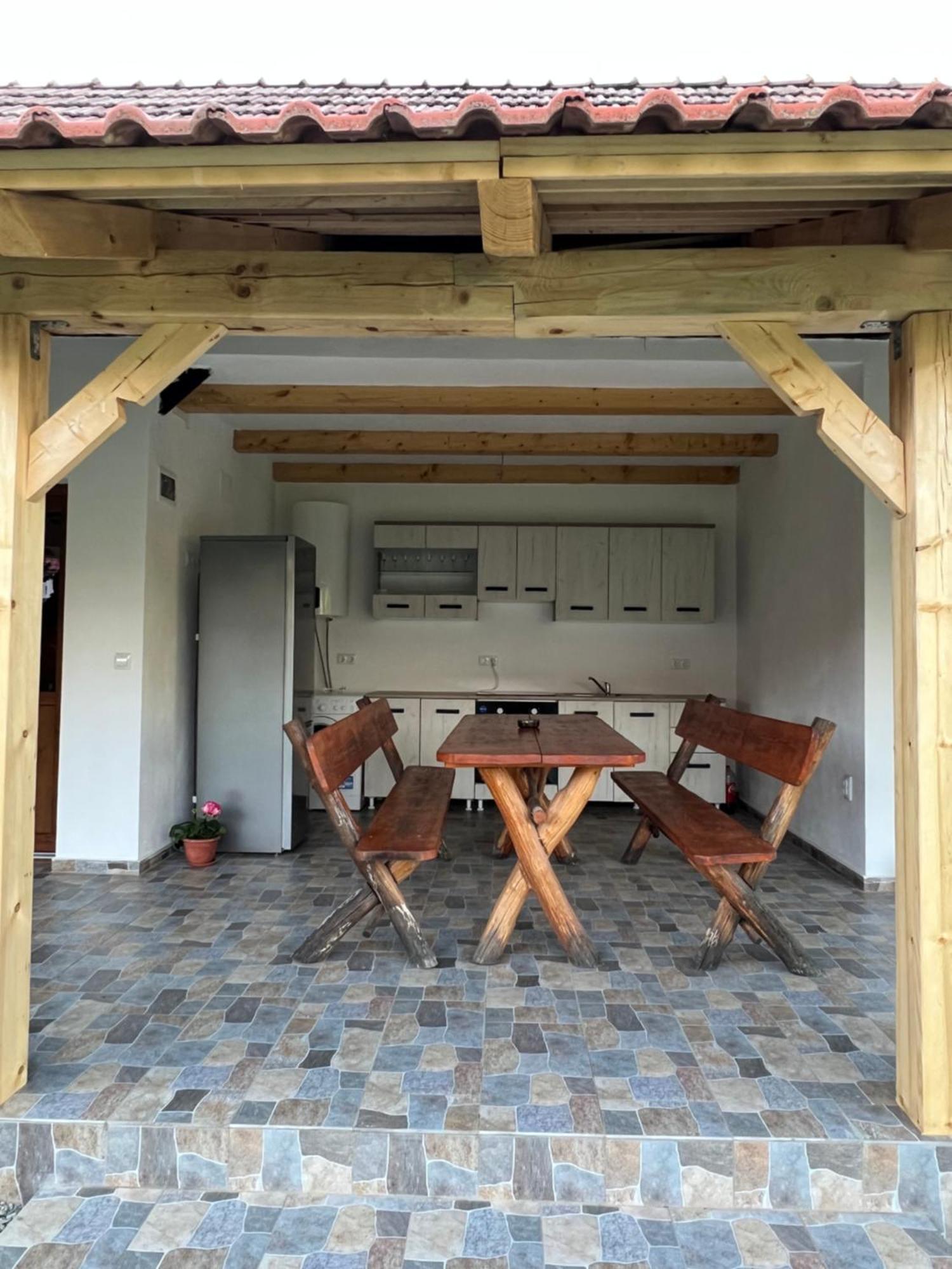 Cîrţişoara Casa Andreiヴィラ エクステリア 写真